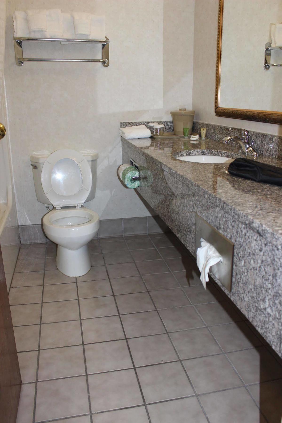 Baymont By Wyndham North Fall River Dartmouth