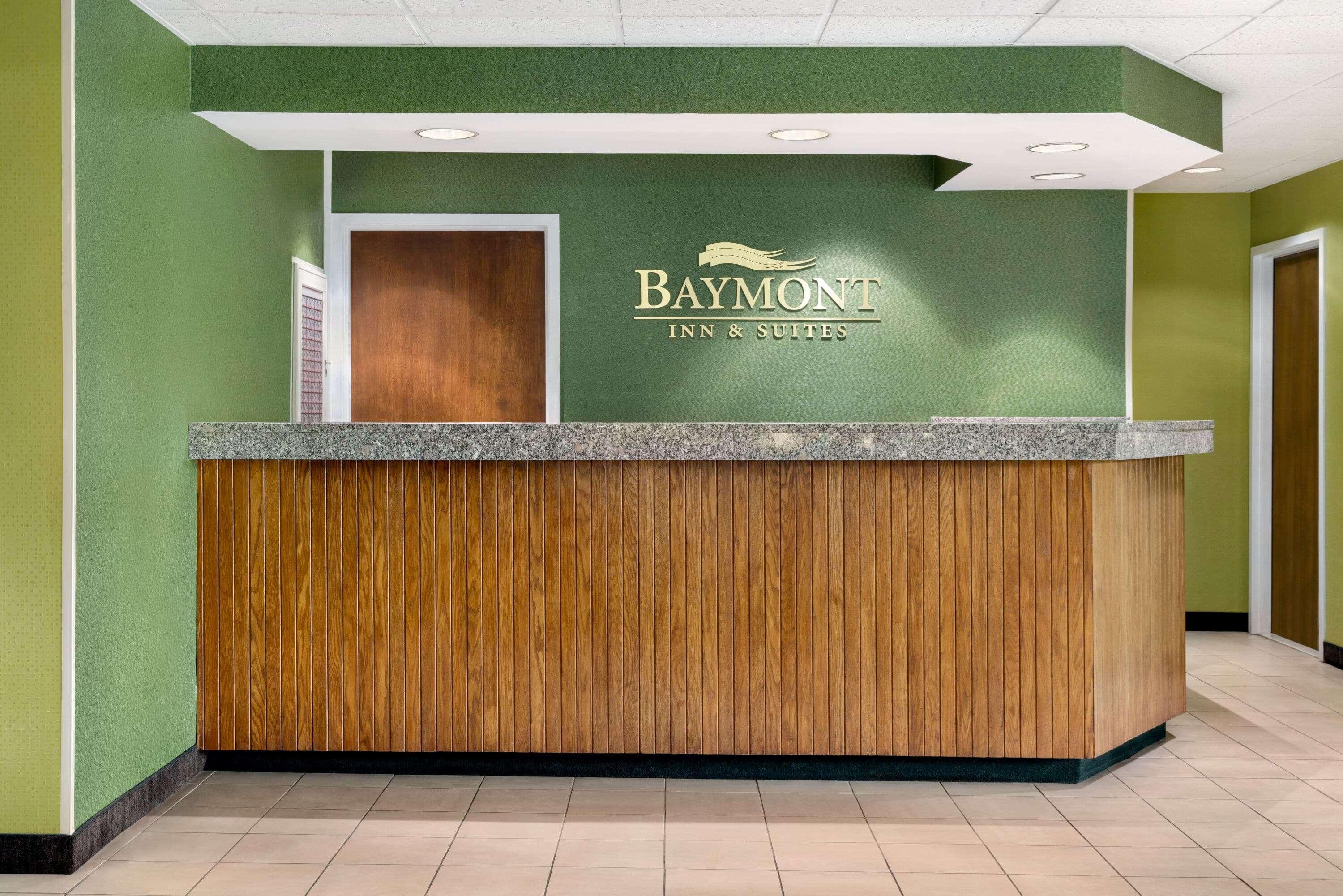 Baymont By Wyndham North Fall River Motel 3*